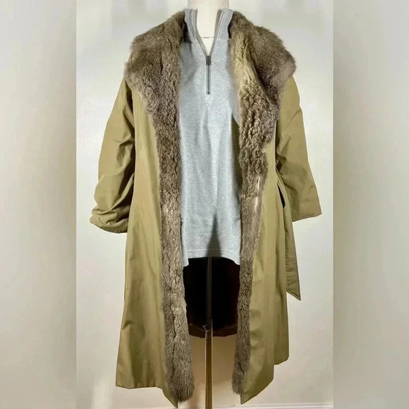 Vintage 1950s | Hand-sewn Genuine Fur Trench Coat | Women’s Small to Medium - Picture 1 of 14